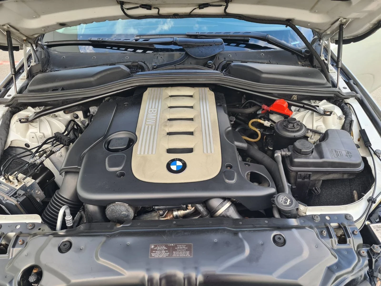 BMW 530 E60, снимка 14 - Автомобили и джипове - 54477404