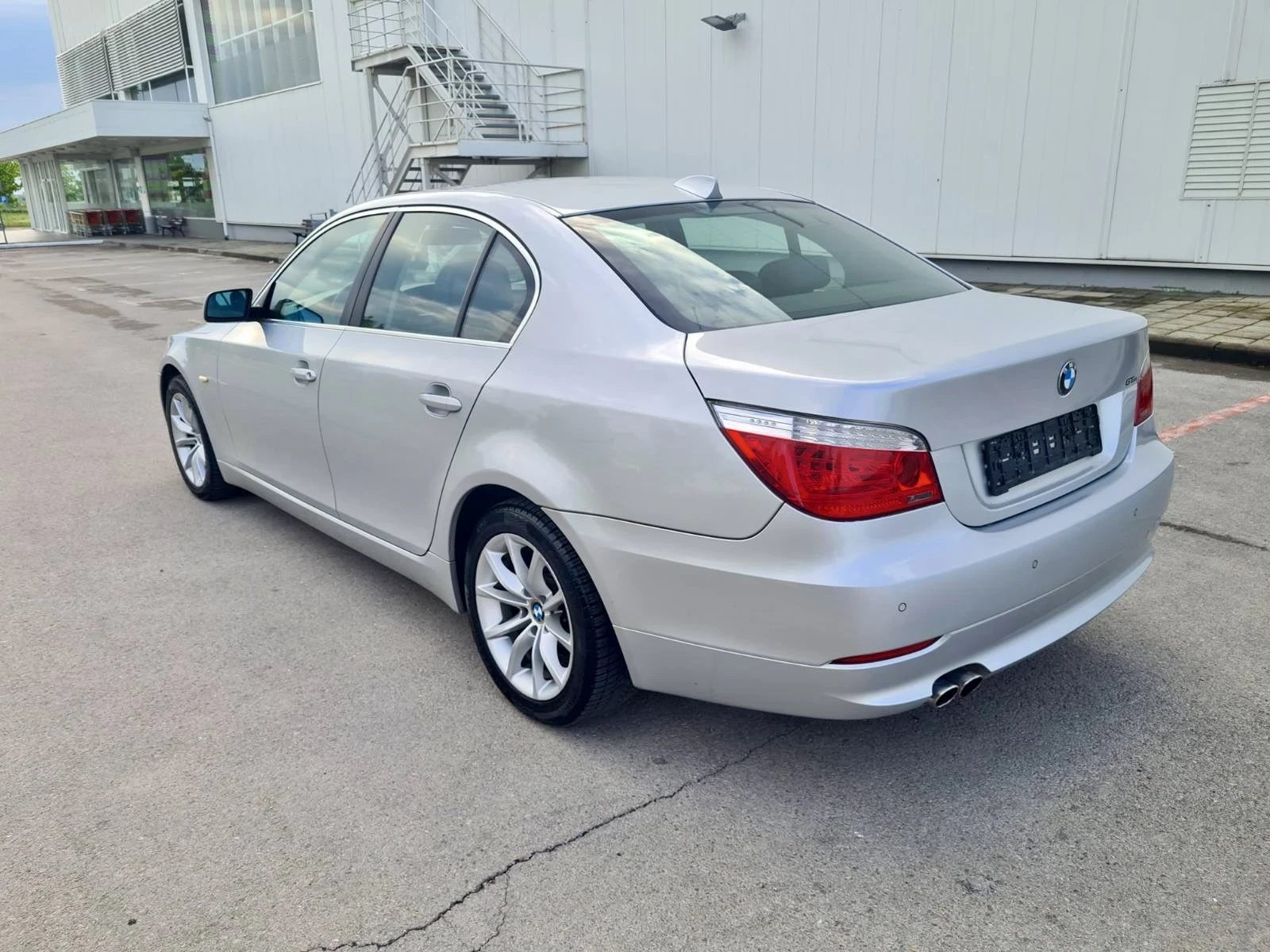 BMW 530 E60, снимка 5 - Автомобили и джипове - 54477404