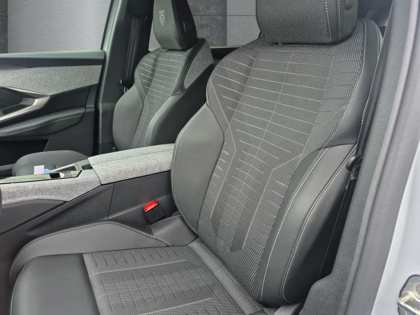 Peugeot 5008 MHEV/145HP/GT-LINE/7S/CAM/NAVI/LED/DIGI/CPLAY/303q | Mobile.bg � ����������� 5