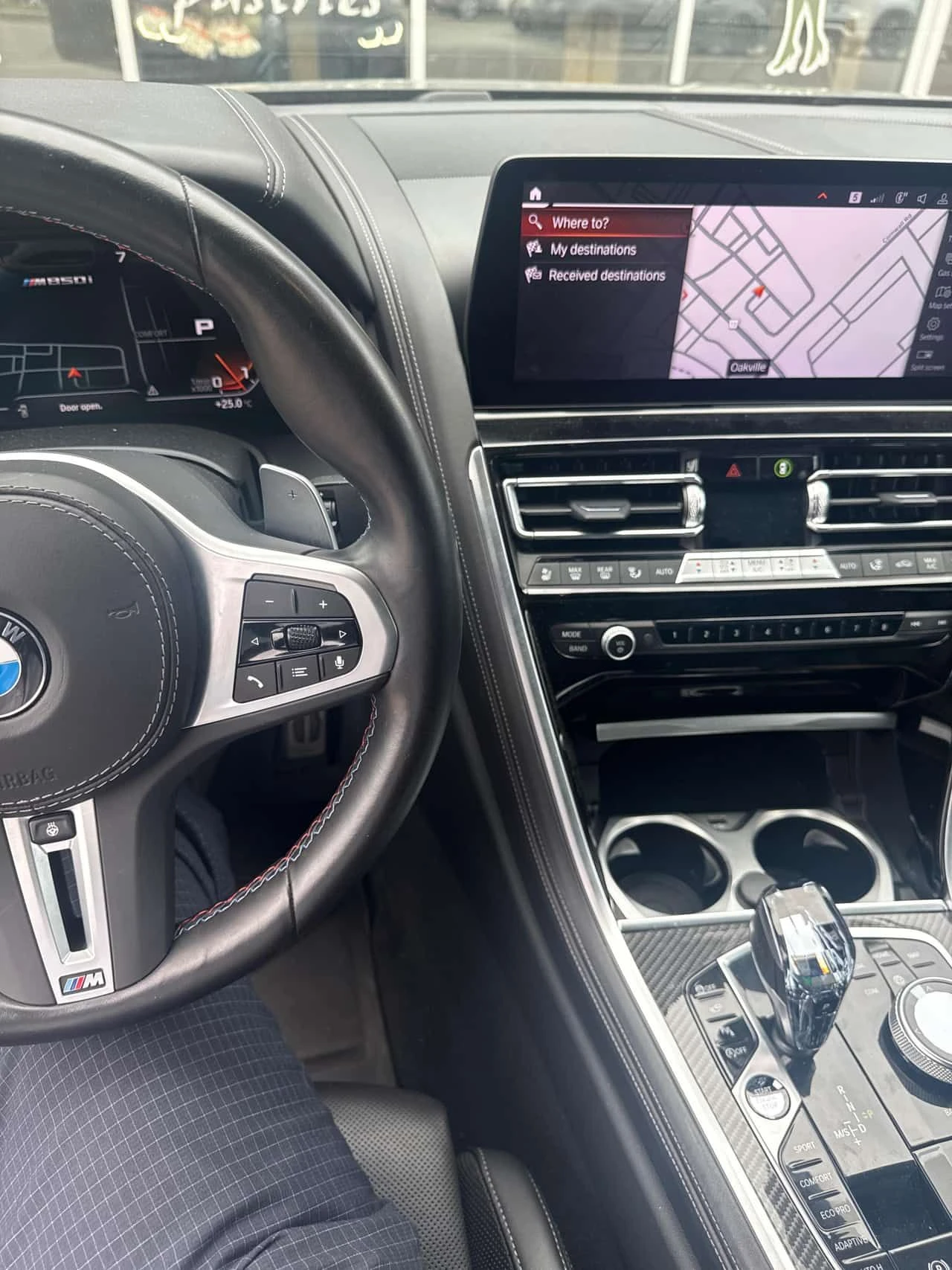 BMW 850 M850IX * МАСАЖИ* ДИСТРОНИК* 360 КАМЕРА* ОБДУХВАНЕ*, снимка 9 - Автомобили и джипове - 54700347