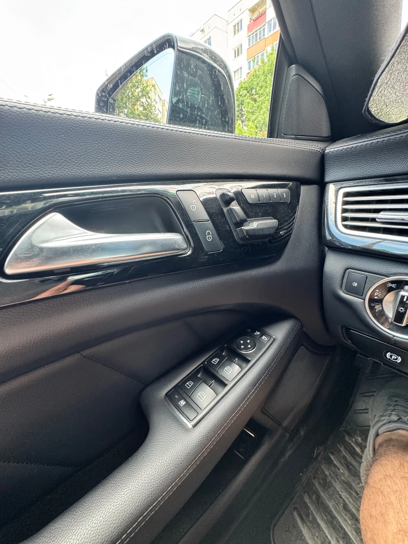 Mercedes-Benz CLS 350 CLS 350 CDI BlueEFFICIENCY, снимка 14 - Автомобили и джипове - 55098406