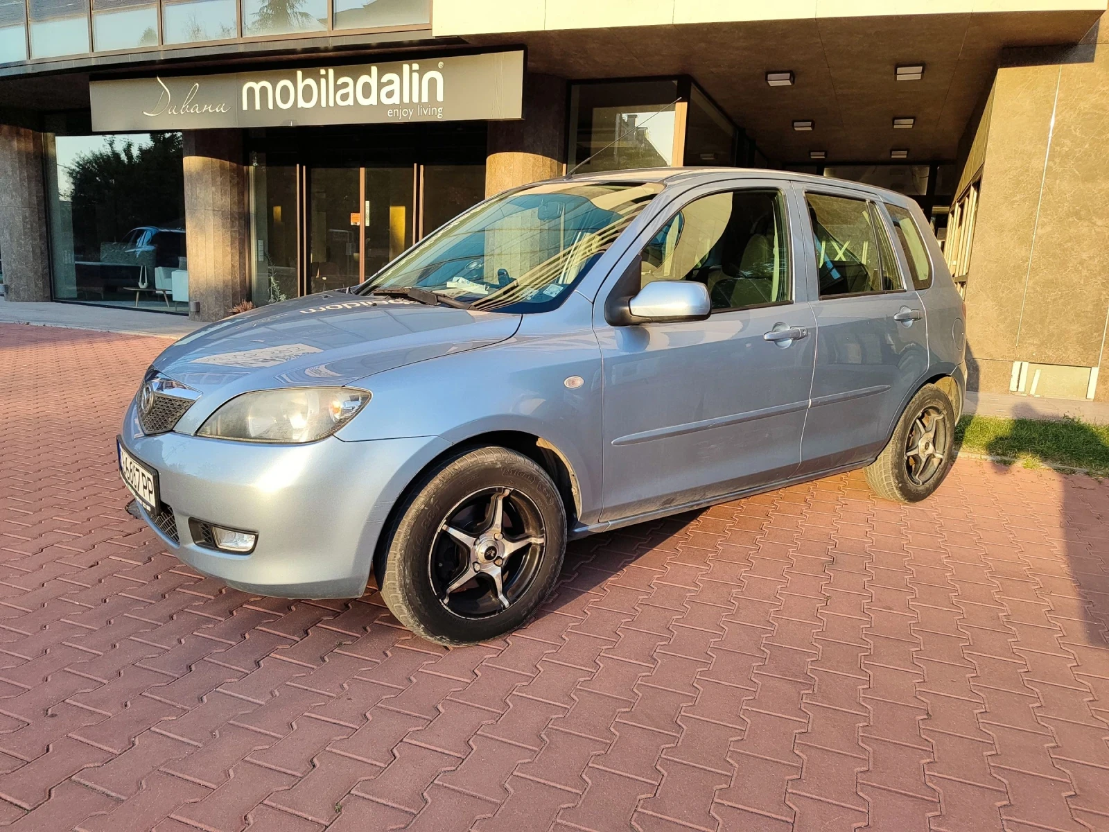 Mazda 2 ГАЗ/БЕНЗИН, снимка 5 - Автомобили и джипове - 55696819