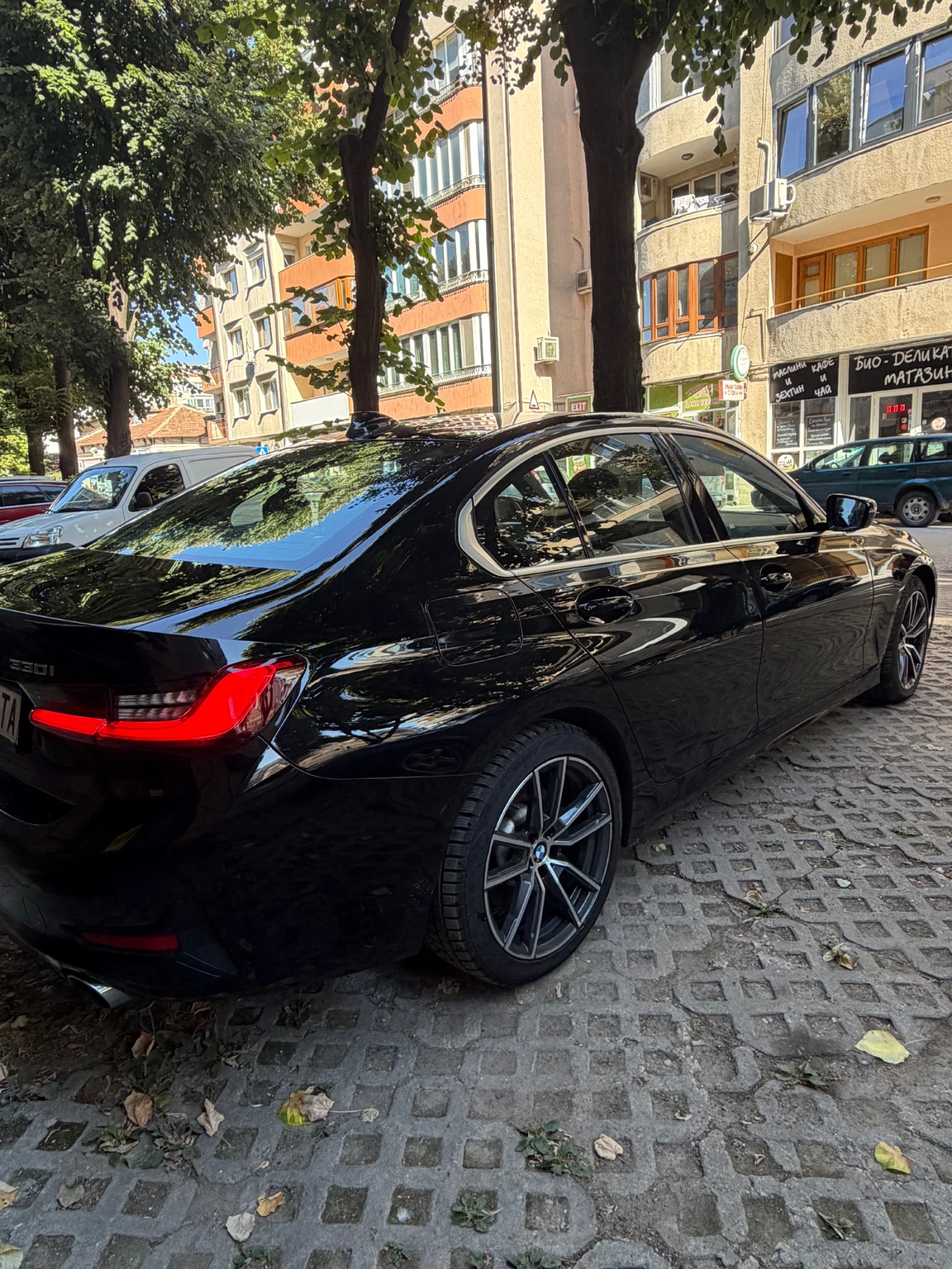 BMW 330 XDrive, снимка 6 - Автомобили и джипове - 55706836