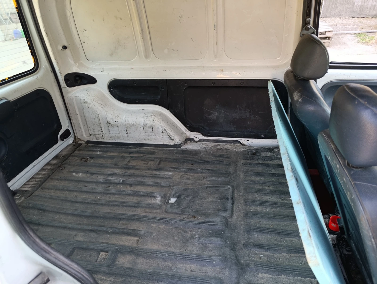 Renault Kangoo 1.9DTI, снимка 7 - Автомобили и джипове - 55776592