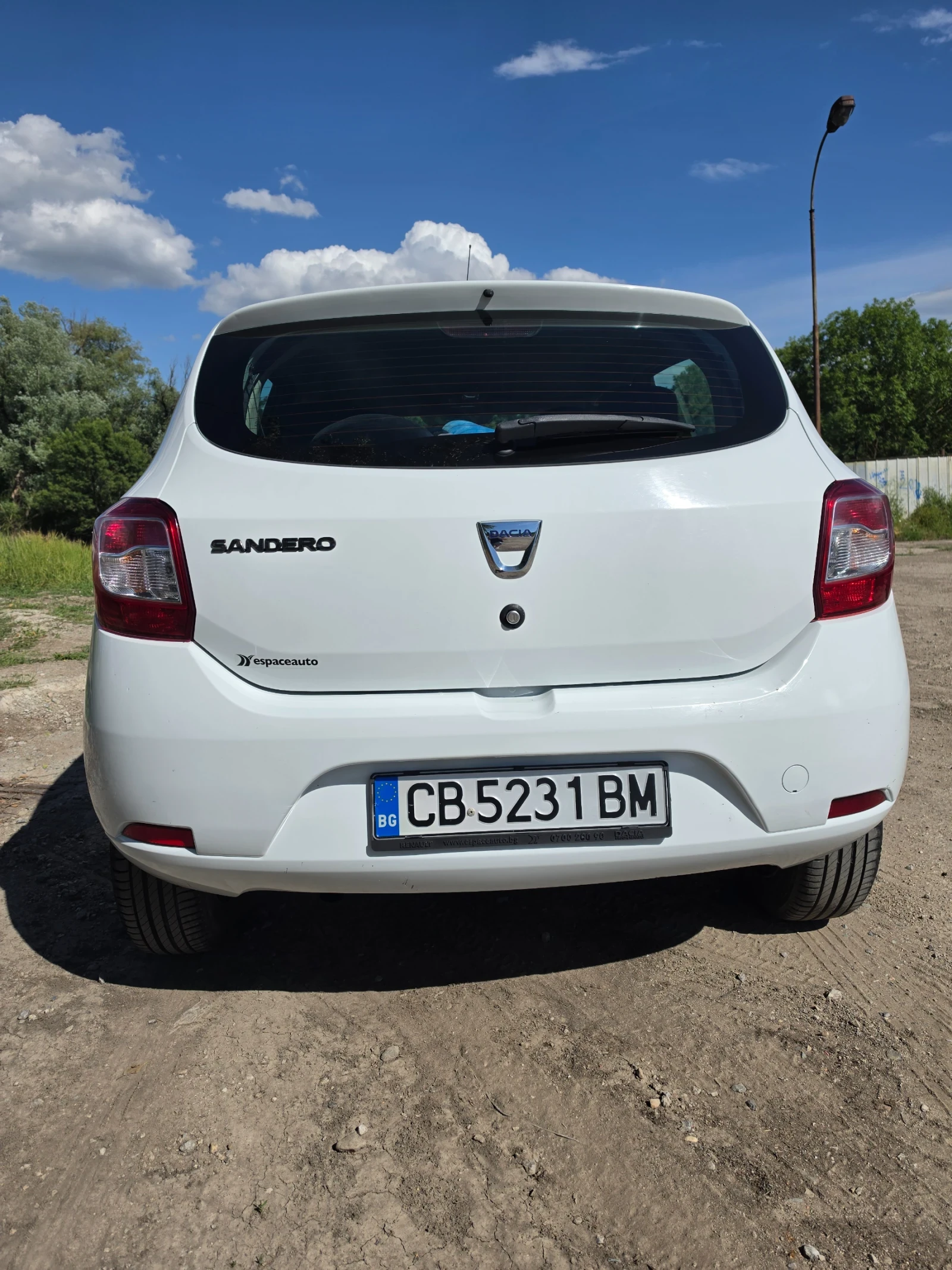 Dacia Sandero, снимка 2 - Автомобили и джипове - 55881917