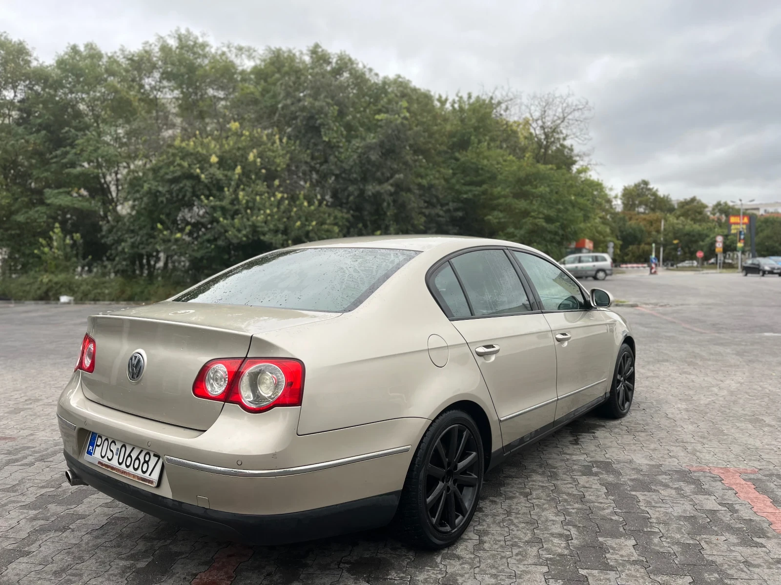 VW Passat 1.9 105кс, снимка 5 - Автомобили и джипове - 56297171