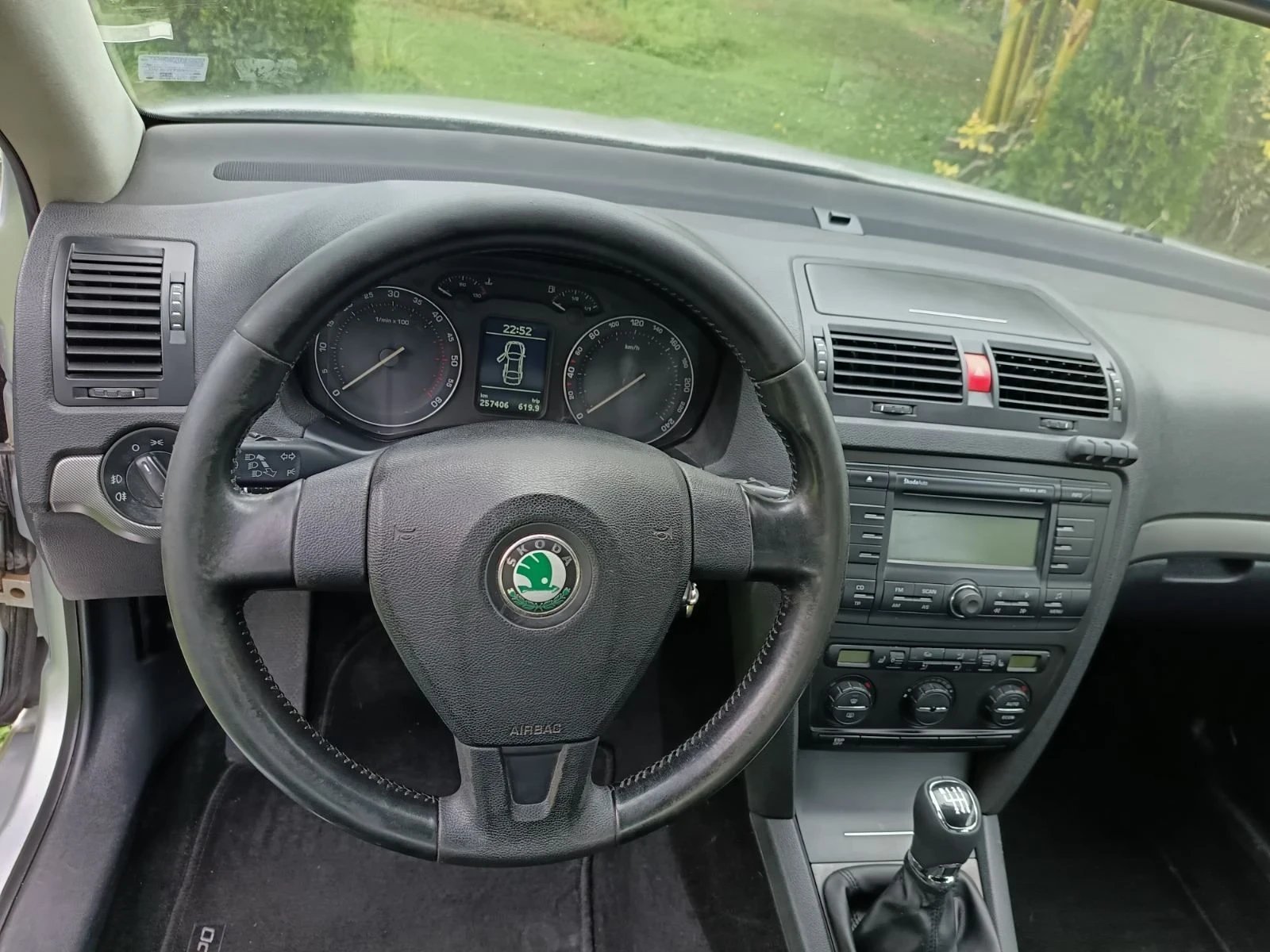 Skoda Octavia 2.0тди140к.с., снимка 9 - Автомобили и джипове - 56724787