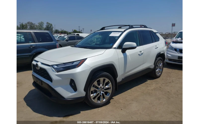 Toyota Rav4 XLE PREMIUM * 2.5L * 203HP * LED * Дистроник, снимка 3 - Автомобили и джипове - 47913705