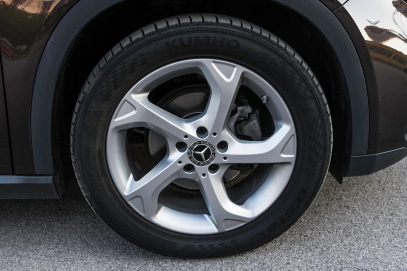 Mercedes-Benz GLA 220 4 matic, снимка 10 - Автомобили и джипове - 52356674
