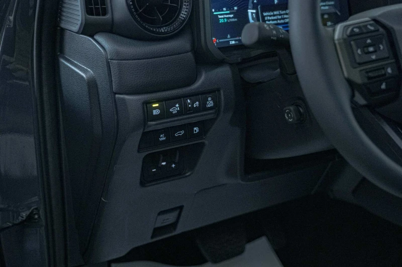 Toyota Land cruiser J250/i-Force MAX/4WD/Обдухване/Lane Assist/Virtual, снимка 9 - Автомобили и джипове - 52266013