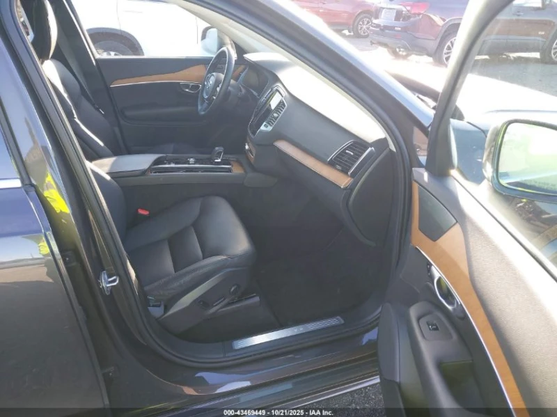 Volvo Xc90 * B6 PLUS BRIGHT THEME* КУПИ СЕГА* ФИКС.ЦЕНА* , снимка 4 - Автомобили и джипове - 52470679