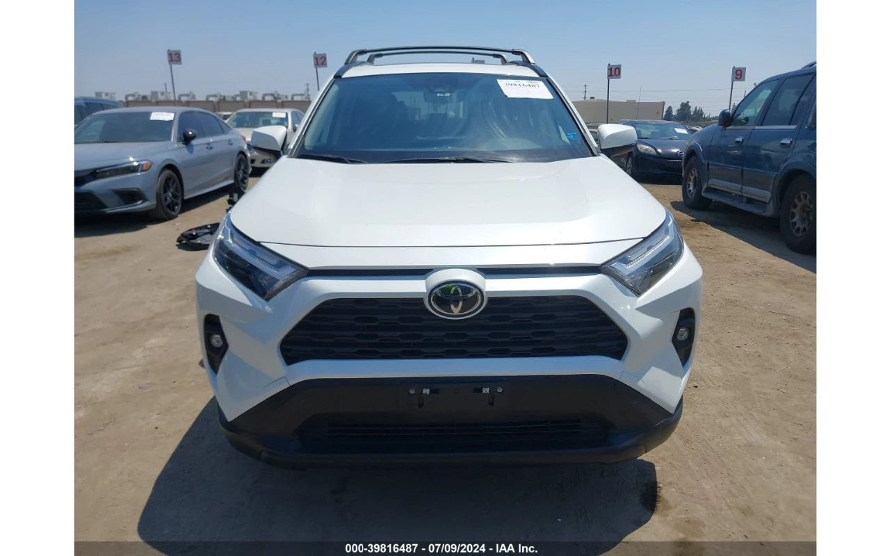 Toyota Rav4 XLE PREMIUM * 2.5L * 203HP * LED * Дистроник - изображение 2