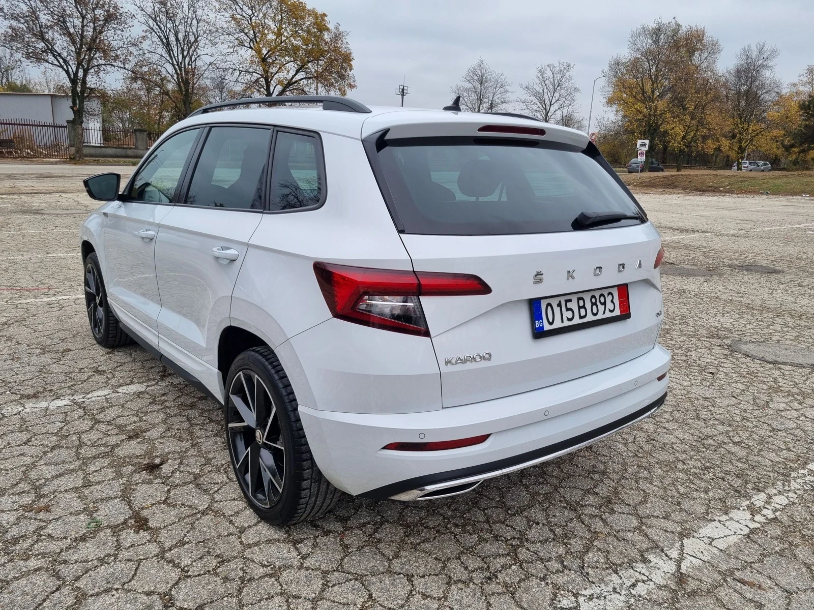 Skoda Karoq 2.0TDI 4x4 150кс Sport Line Recaro Matrix Digital - изображение 3