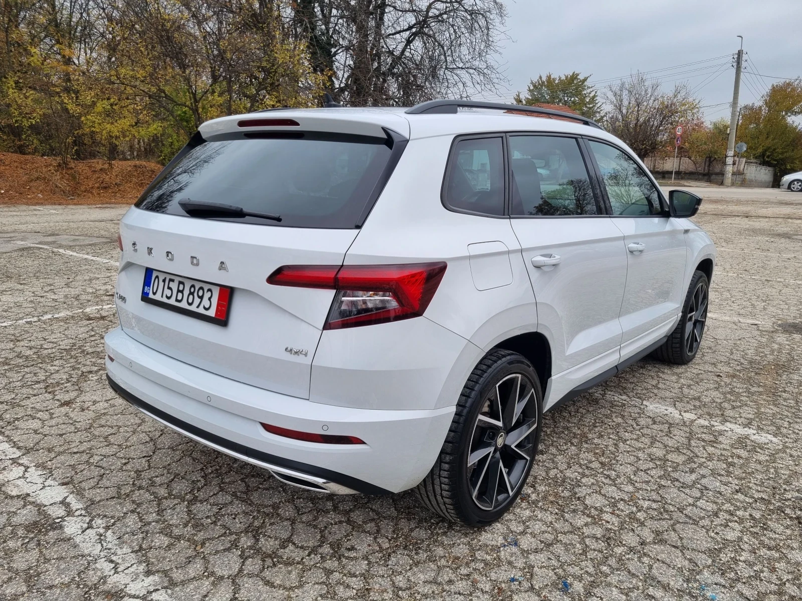 Skoda Karoq 2.0TDI 4x4 150кс Sport Line Recaro Matrix Digital - изображение 4