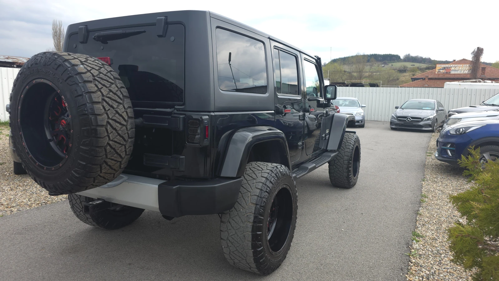 Jeep Wrangler 3.8l SAHARA - изображение 5