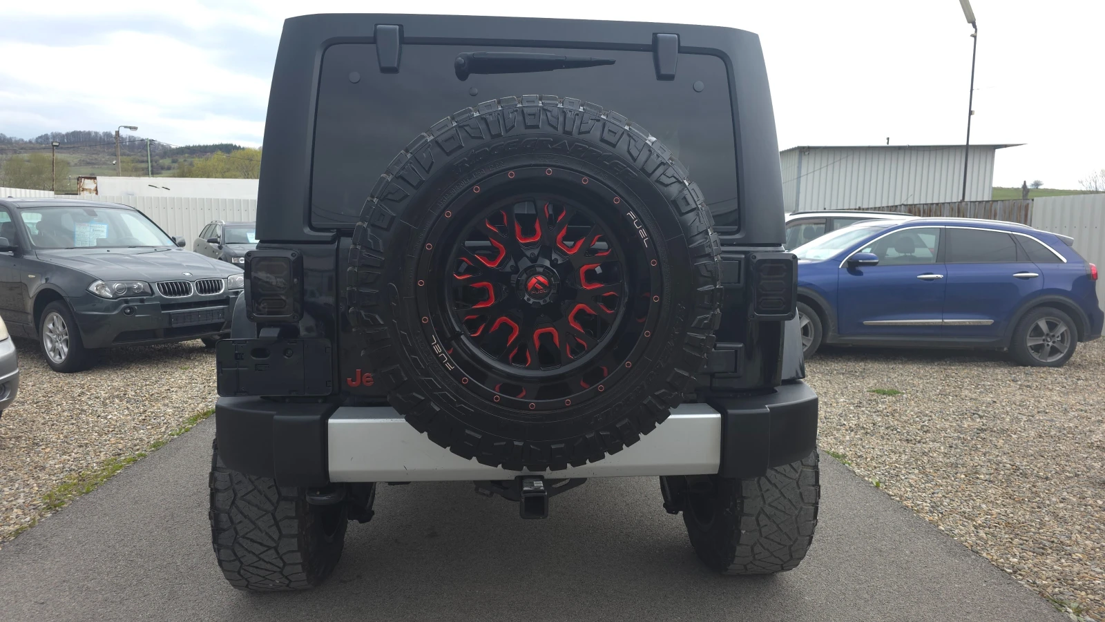 Jeep Wrangler 3.8l SAHARA - изображение 6