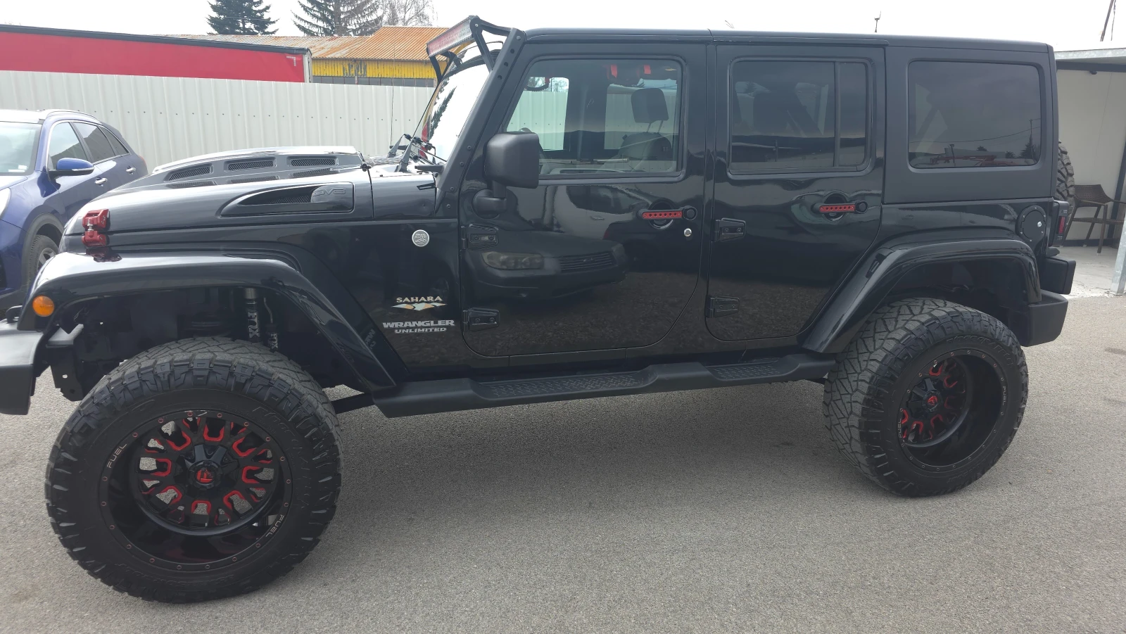 Jeep Wrangler 3.8l SAHARA - изображение 4