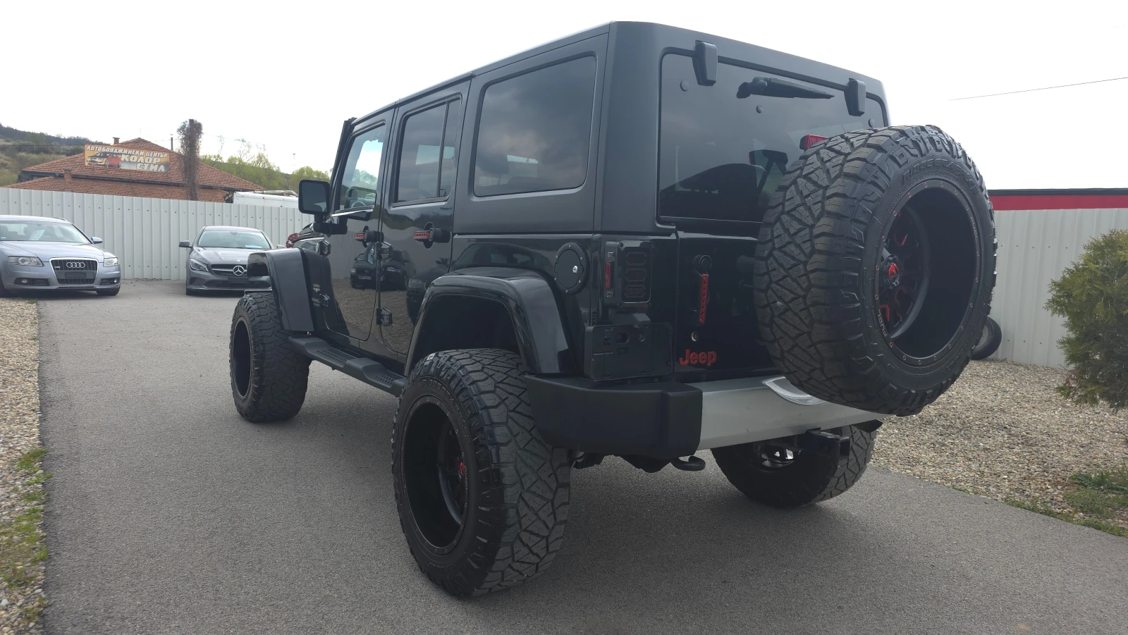 Jeep Wrangler 3.8l SAHARA - изображение 7