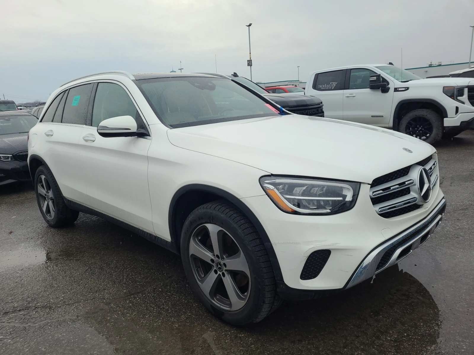 Mercedes-Benz GLC 300 * * CARFAX * * АВТО КРЕДИТ * * , снимка 2 - Автомобили и джипове - 54202420