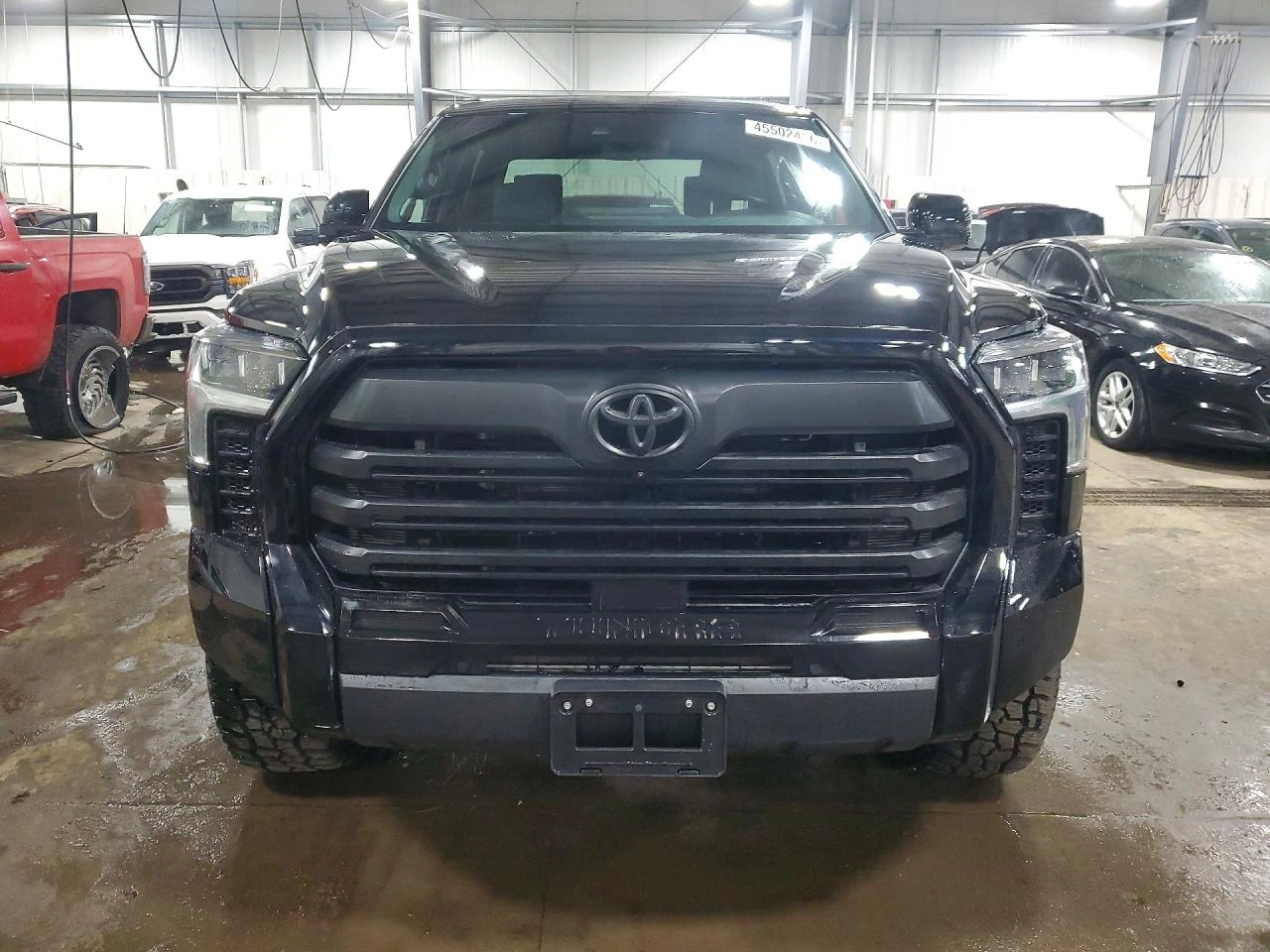 Toyota Tundra 4WD Limited CrewMax 5.5' Bed | Mobile.bg � ����������� 5