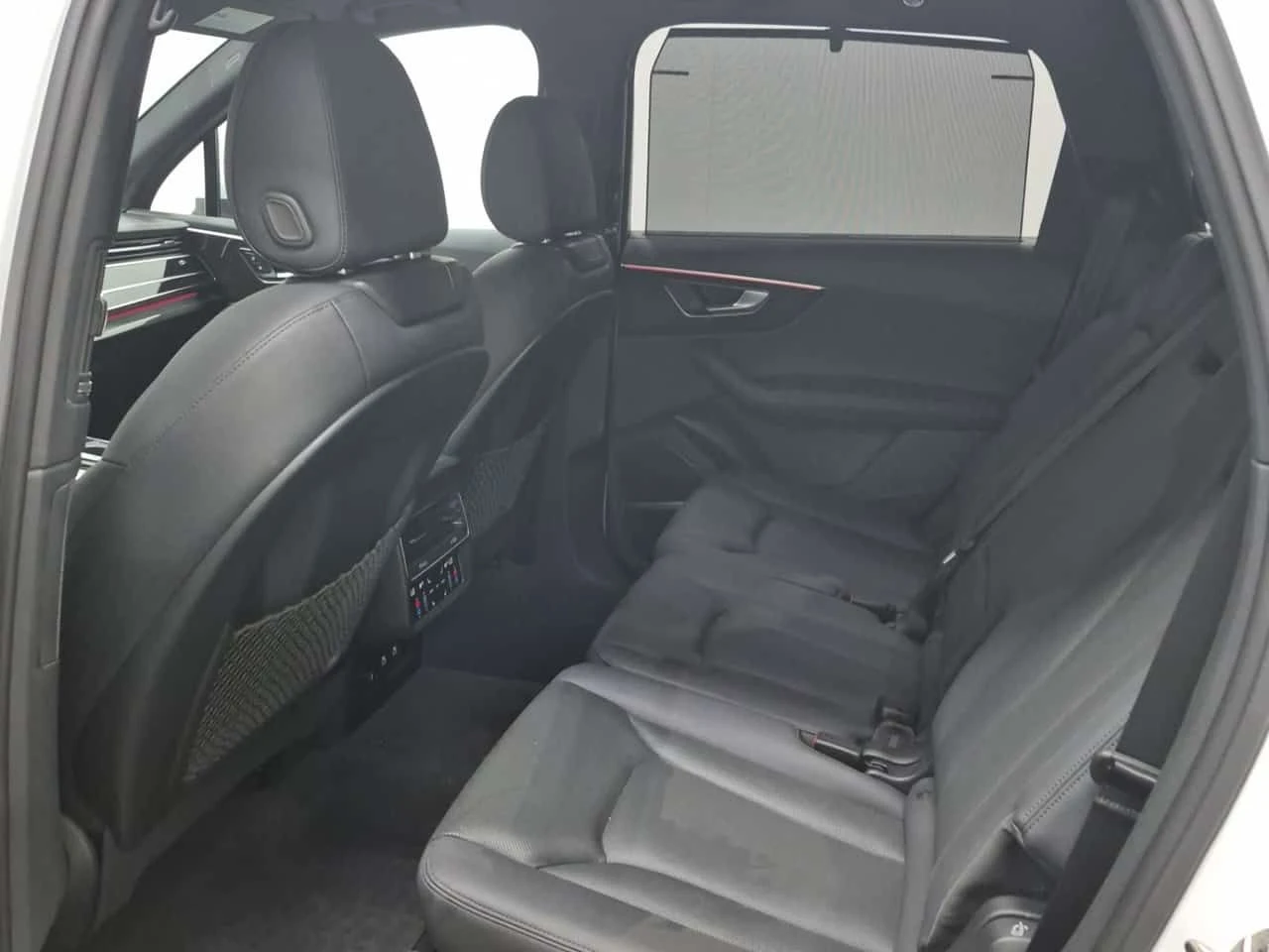 Audi Q7 * TECHNIK * CARFAX * БЕЗ ПЪРВОНАЧАЛНА ВНОСКА, снимка 12 - Автомобили и джипове - 55165453