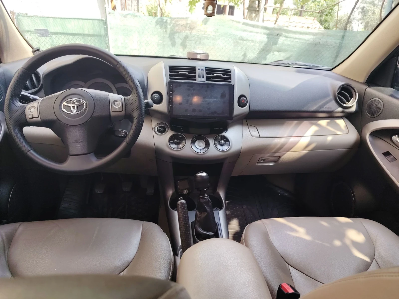 Toyota Rav4, снимка 8 - Автомобили и джипове - 55315132