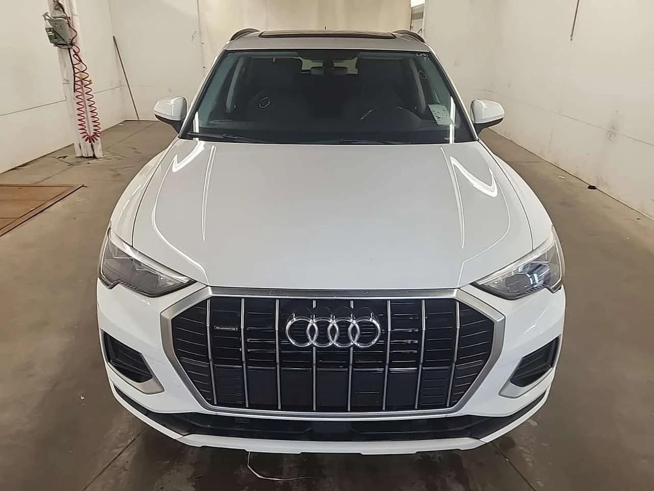 Audi Q3 * KOMFORT * CARFAX * ОПЦИЯ ЗА ФИНАНСИРАНЕ * , снимка 17 - Автомобили и джипове - 55785468