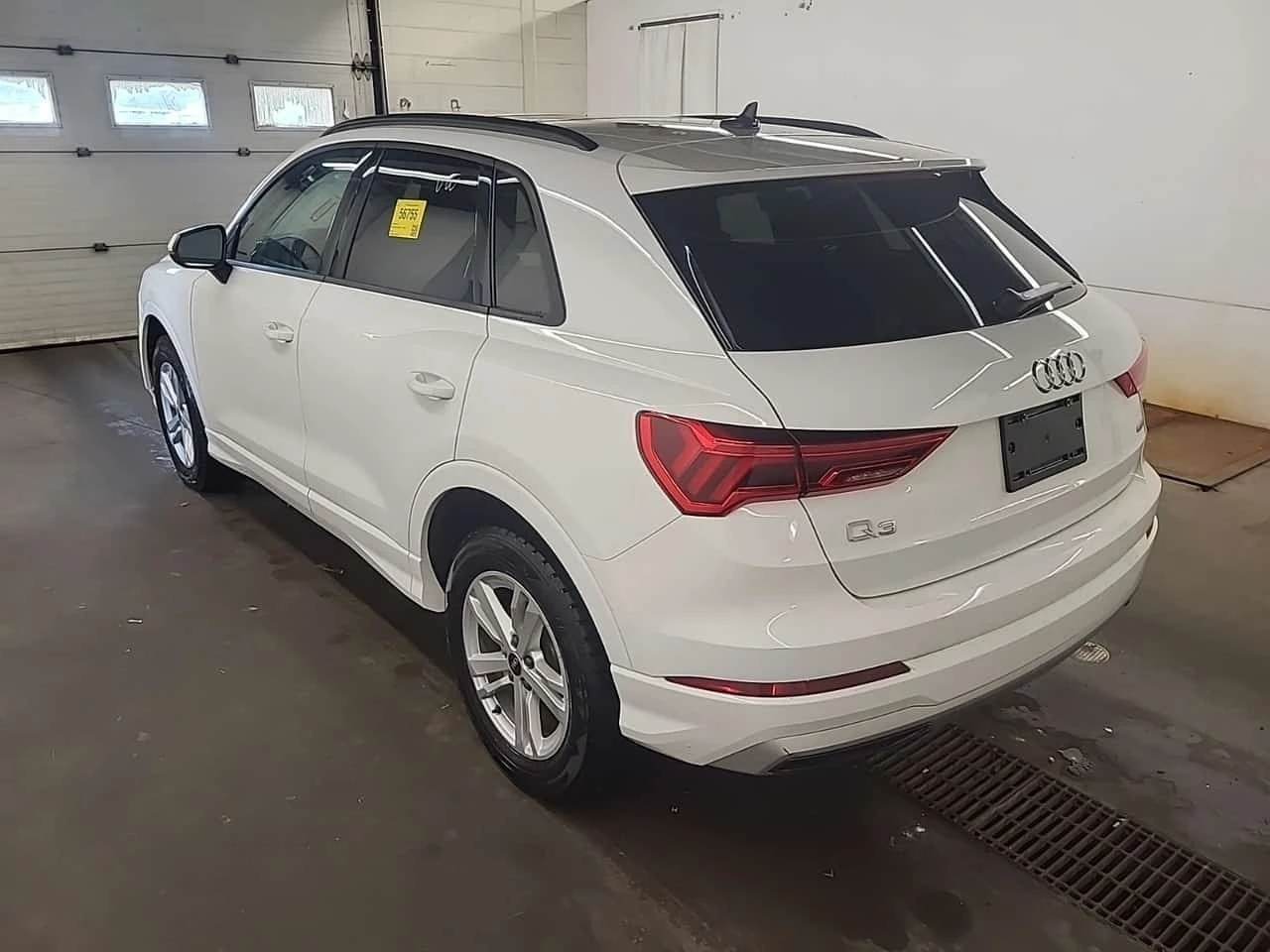 Audi Q3 * KOMFORT * CARFAX * ОПЦИЯ ЗА ФИНАНСИРАНЕ * , снимка 4 - Автомобили и джипове - 55785468