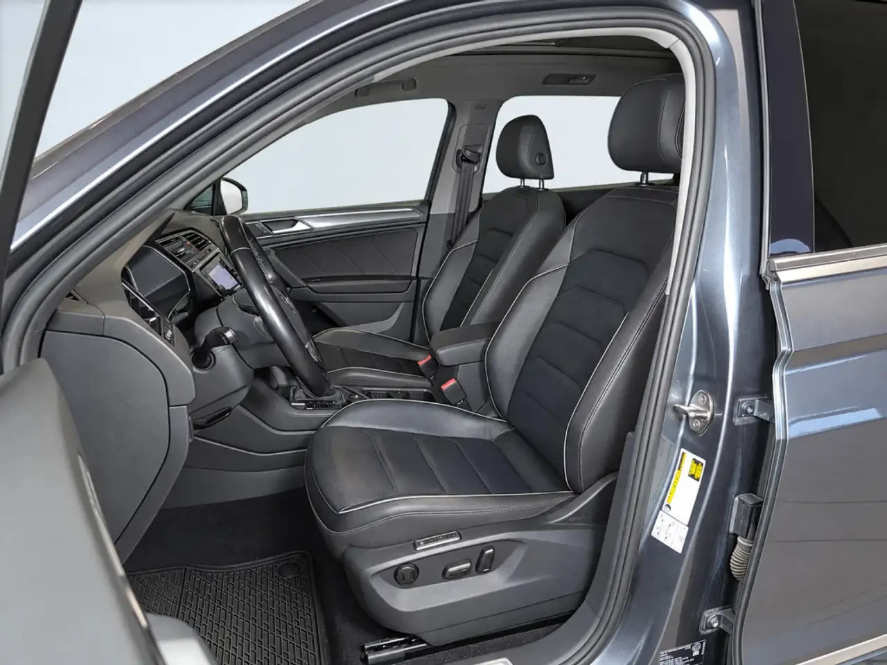 VW Tiguan Highline R-Line 4MOTION / NAVI / Pano Roof / | Mobile.bg � ����������� 10
