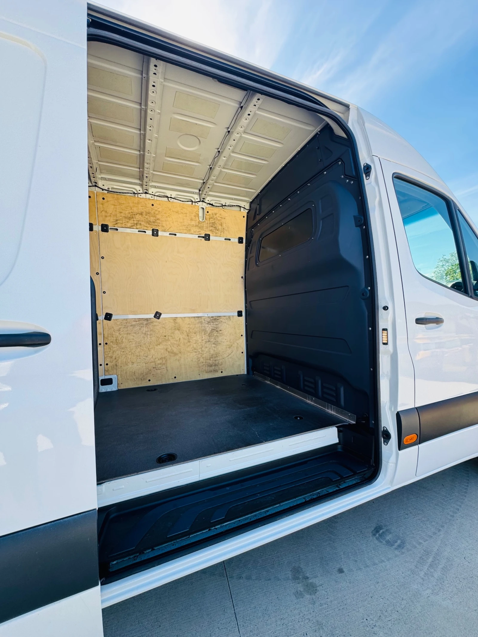 Mercedes-Benz Sprinter 316 316!Немски!МАХИ!ТОП!ЧИСТО НОВ!LED!, снимка 8 - Бусове и автобуси - 54548252