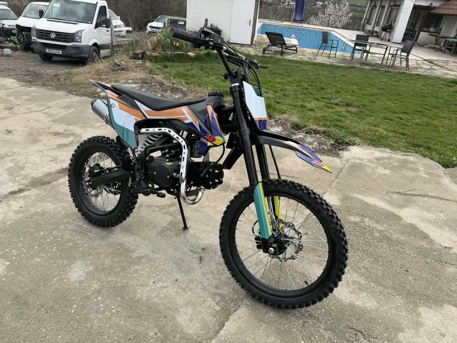 Husqvarna 125 Китайски чисто нов!