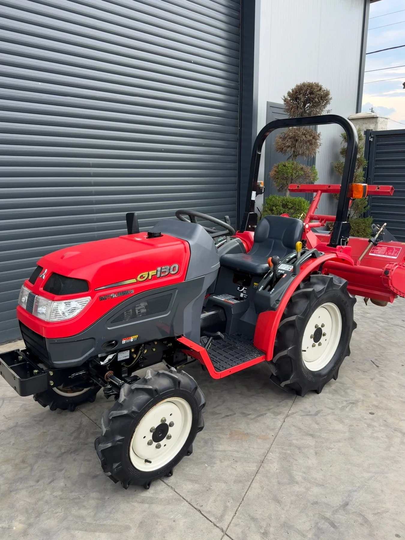 Трактор Kubota Mitsubishi GF130