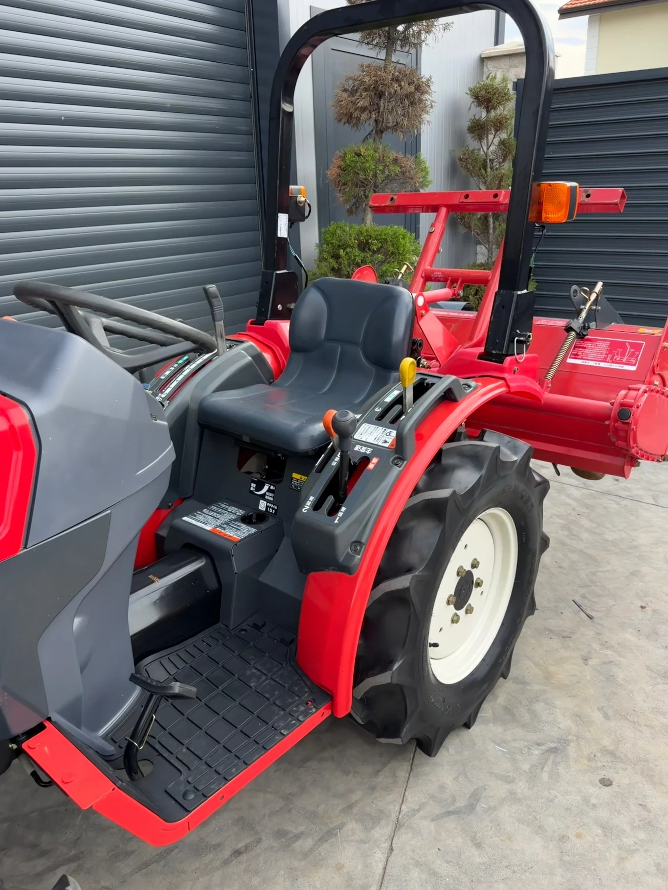 ������� Kubota Mitsubishi GF130 | Mobile.bg � ����������� 6