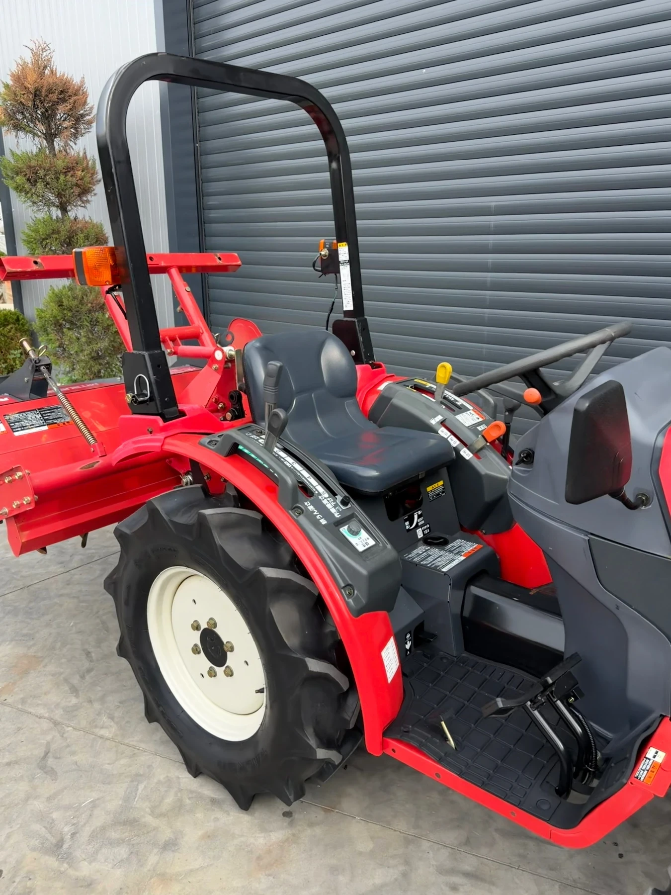 ������� Kubota Mitsubishi GF130 | Mobile.bg � ����������� 7