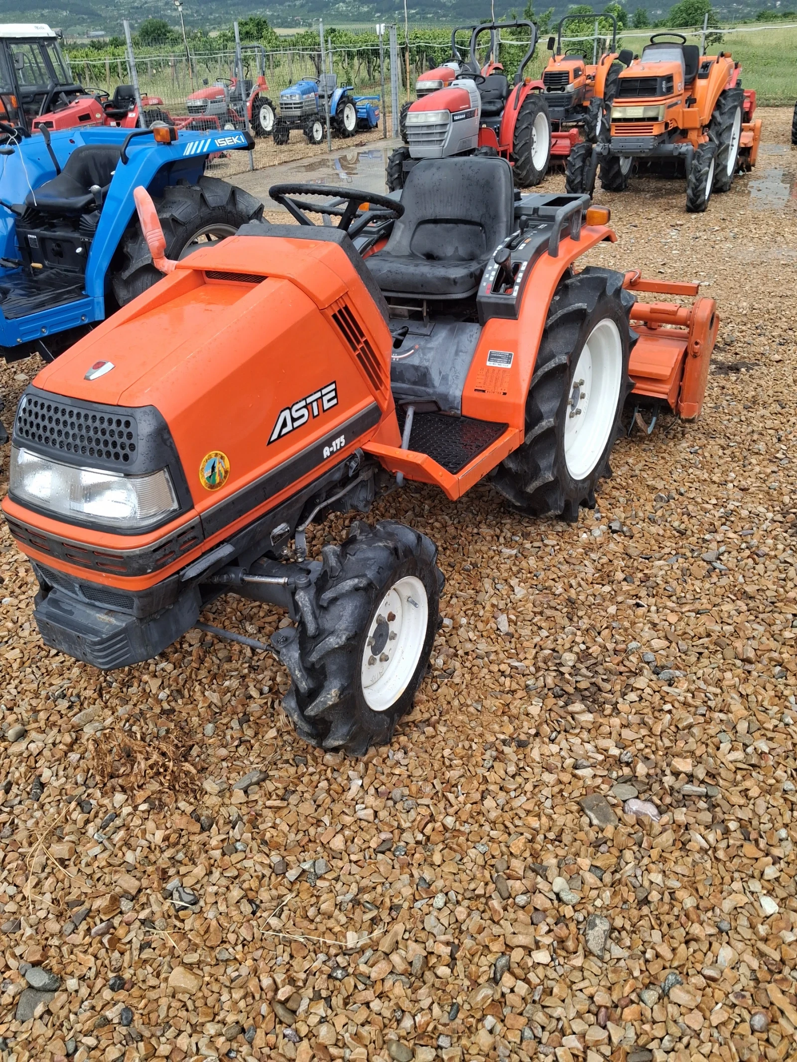 Трактор Kubota СКАЙТРАК 