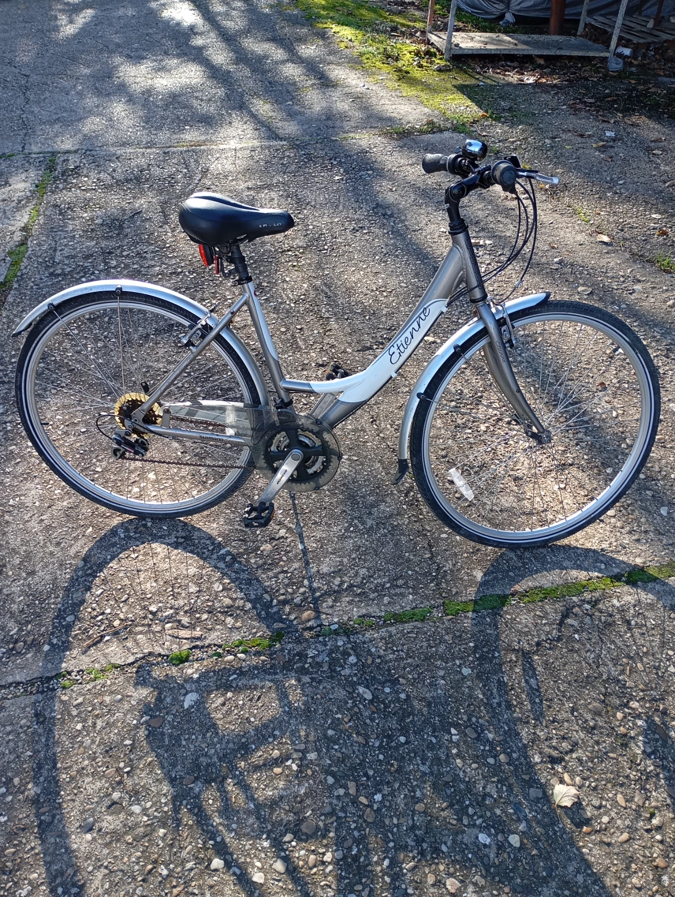  Apollo-Etienne | Mobile.bg   1