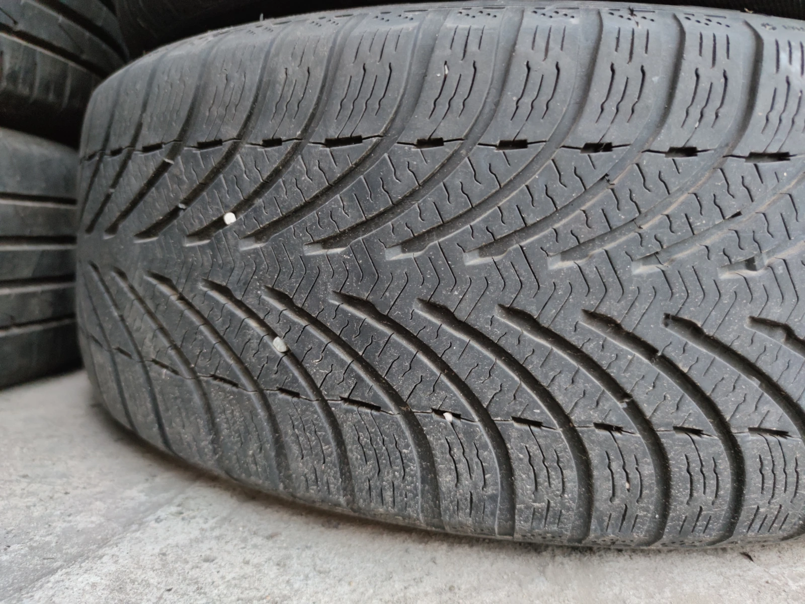  215/50R17 | Mobile.bg   4