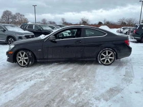 Mercedes-Benz C 350 * CARFAX * ПАНОРАМА * KEYLESS * ПОДГРЕВИ, снимка 2