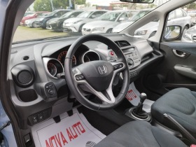 Honda Jazz 1.4i-ПАНОРАМА-152000км, снимка 8 - Автомобили и джипове - 45770394
