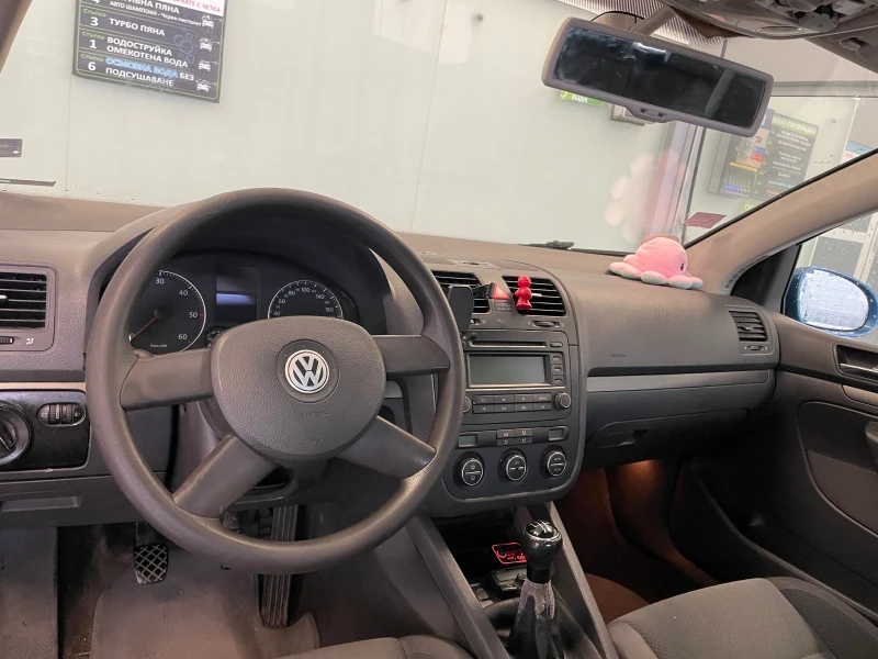 VW Golf 1.9 TDI 105 к.с, снимка 8 - Автомобили и джипове - 47507703