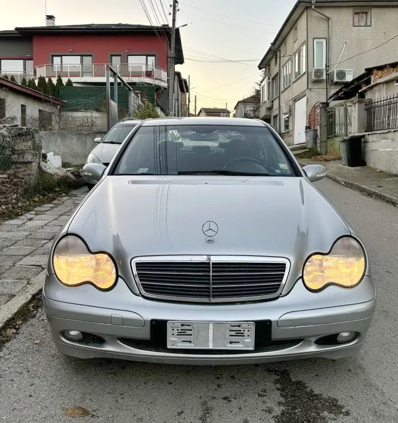 Mercedes-Benz C 220 CDI  НОВ ВНОС ПЕРФЕКТЕН, снимка 2 - Автомобили и джипове - 48515899