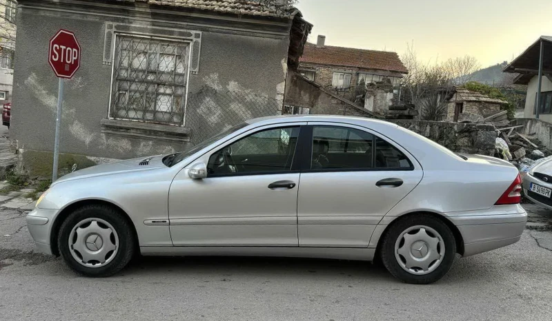 Mercedes-Benz C 220 CDI  НОВ ВНОС ПЕРФЕКТЕН, снимка 8 - Автомобили и джипове - 48515899