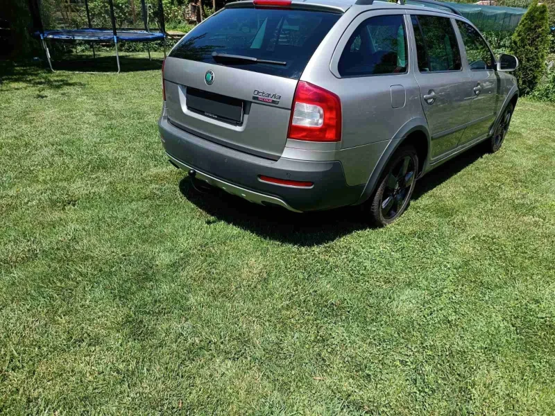 Skoda Octavia Scout 4х4, снимка 5 - Автомобили и джипове - 51331580