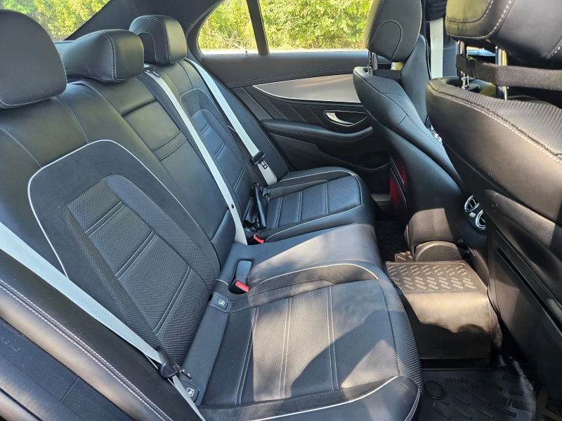 Mercedes-Benz E 63 AMG S+ , снимка 15 - Автомобили и джипове - 52577691