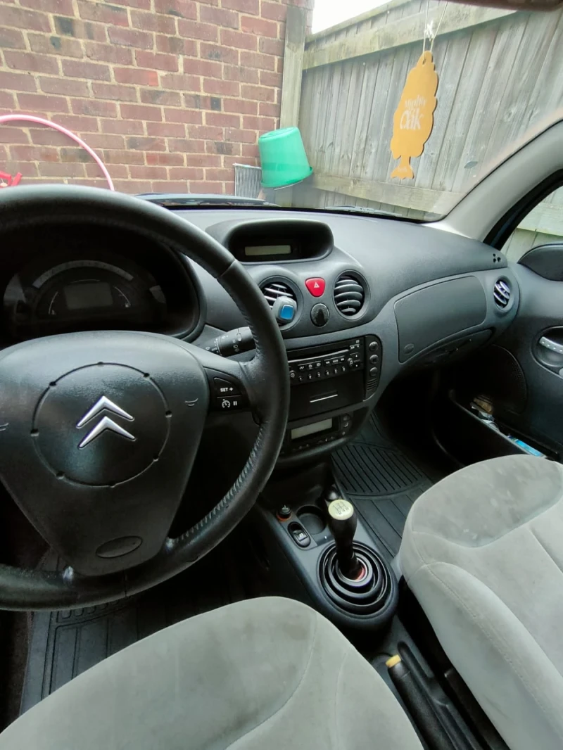 Citroen C3 1.4 i Exclusive, снимка 8 - Автомобили и джипове - 52517776