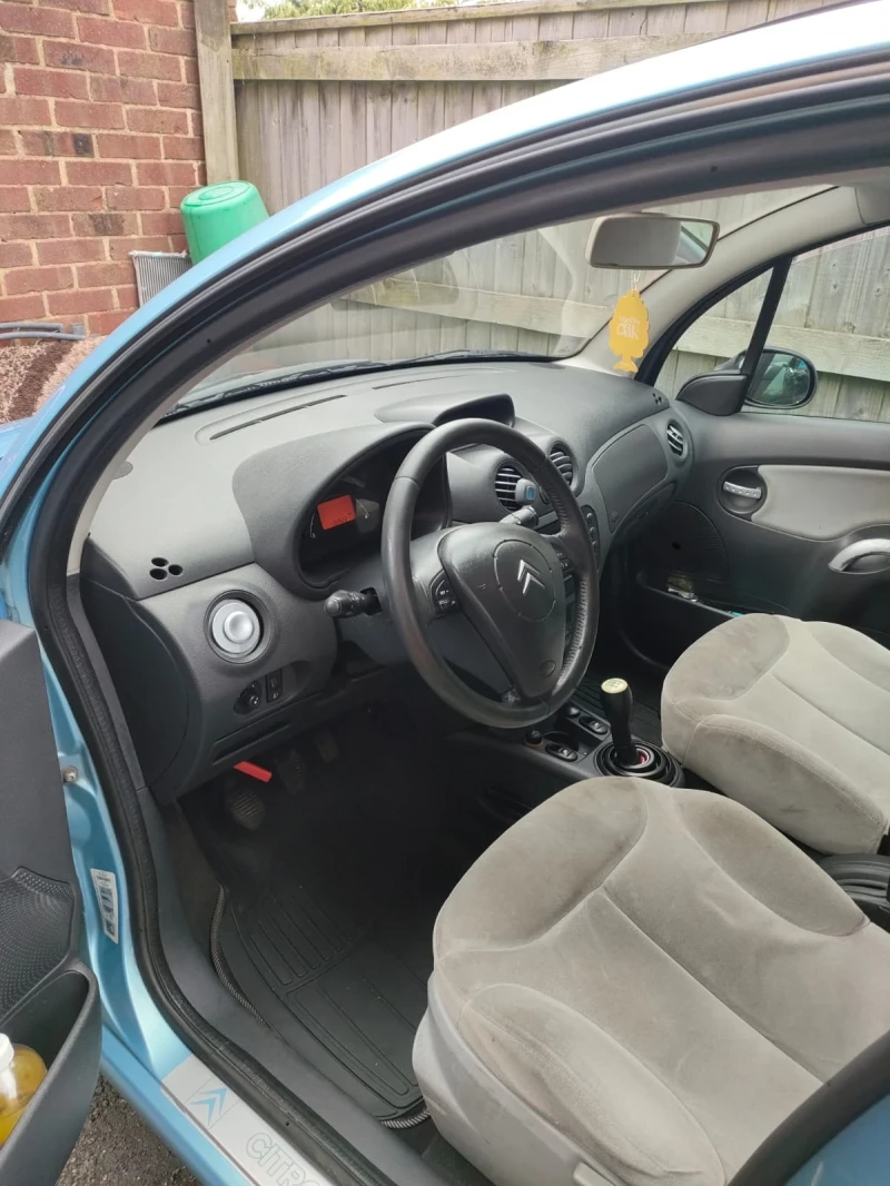Citroen C3 1.4 i Exclusive, снимка 4 - Автомобили и джипове - 52517776