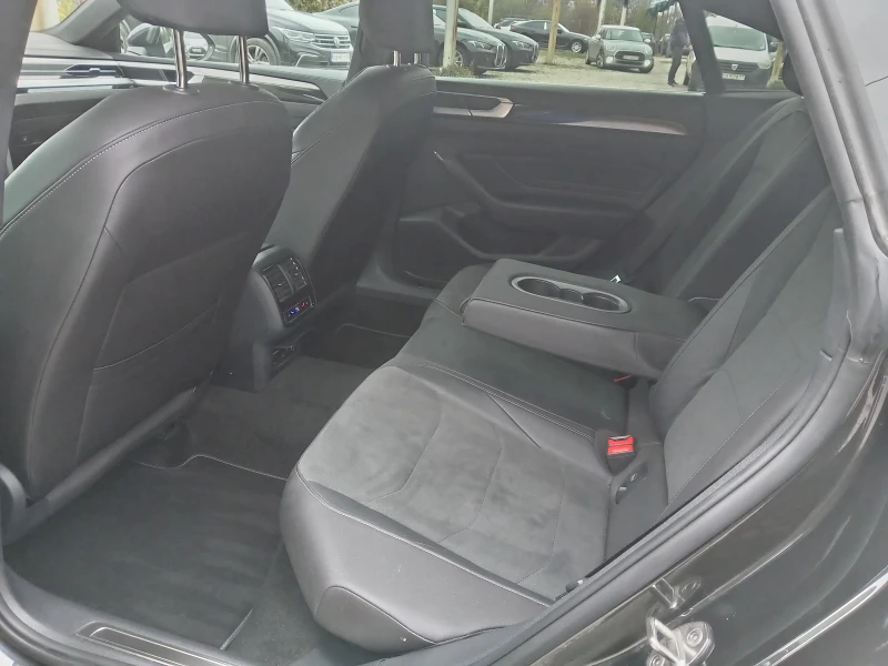 VW Arteon 2.0TDI DSG 4m R-line Гар., снимка 10 - Автомобили и джипове - 52362422
