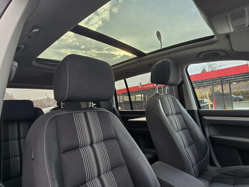 VW Touran 1.4TSI/EcoFuel/ Лизинг, снимка 11 - Автомобили и джипове - 52489260