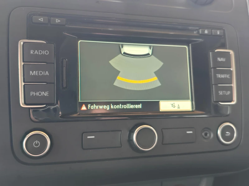 VW Touran 1.4TSI/EcoFuel/ Лизинг, снимка 15 - Автомобили и джипове - 52489260