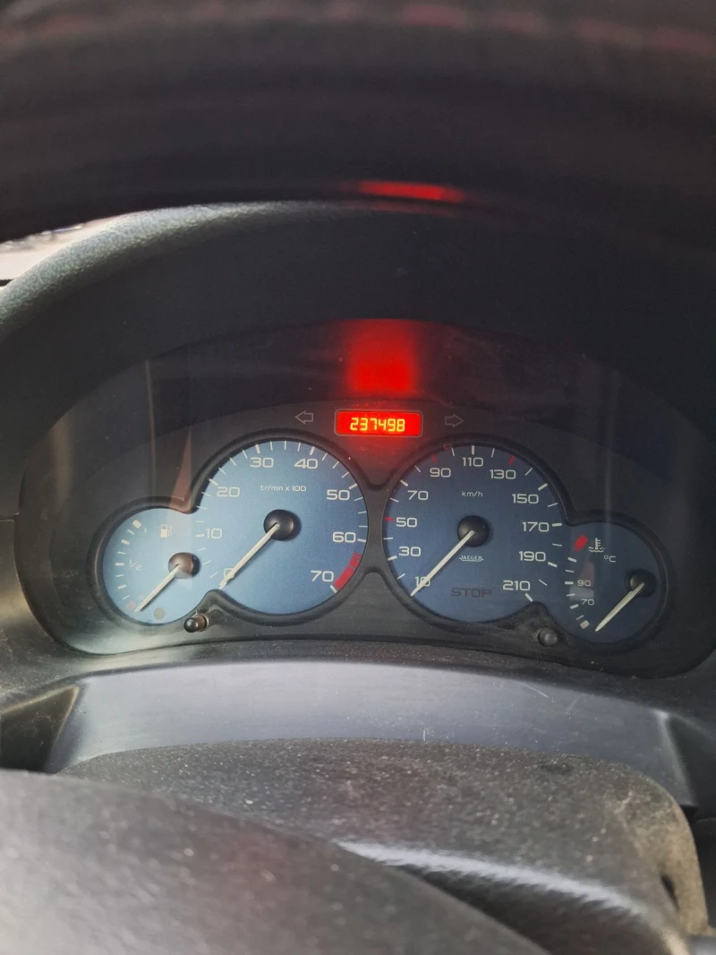 Citroen Berlingo 1.6I 109к.с Газово, снимка 9 - Автомобили и джипове - 52898509